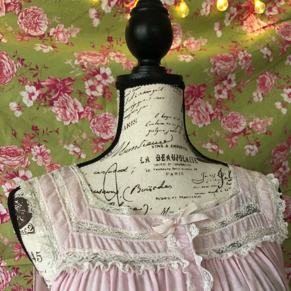 Vintage night gown size large - Picture 2 of 8